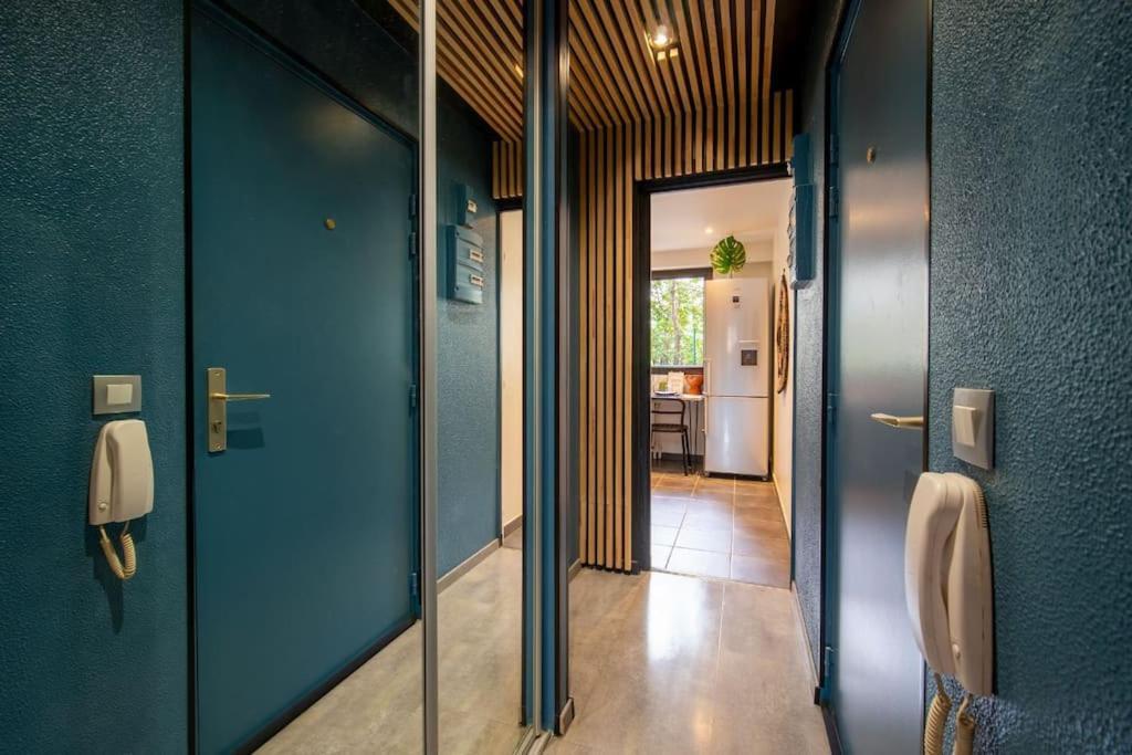 Air-Conditioned Apartment With Private Parking Marseille Exteriör bild