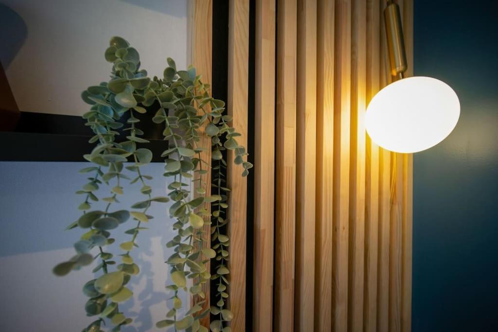 Air-Conditioned Apartment With Private Parking Marseille Exteriör bild